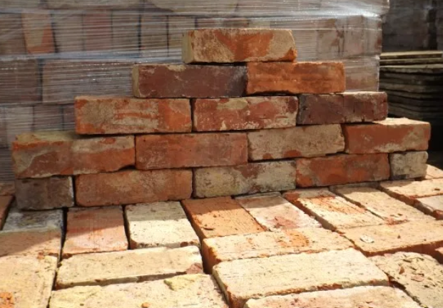 cheshire_wirecut_bricks