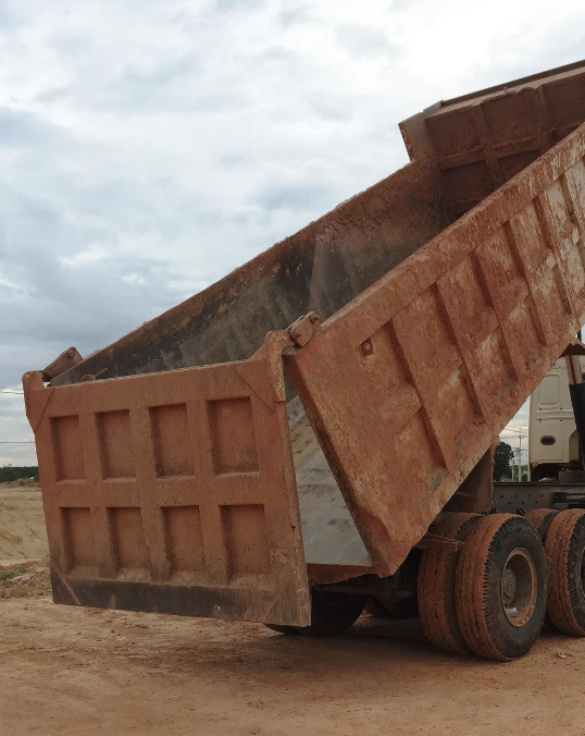 tipped loads of aggregates 10 tonnes 20 tonnes